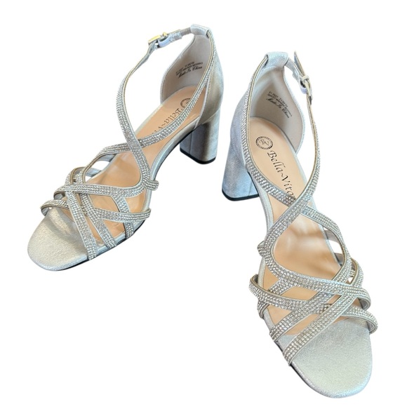 Bella Vita Shoes - Bella Vita Aliette Silver Metallic Sandals Size 7.5 Wide Width